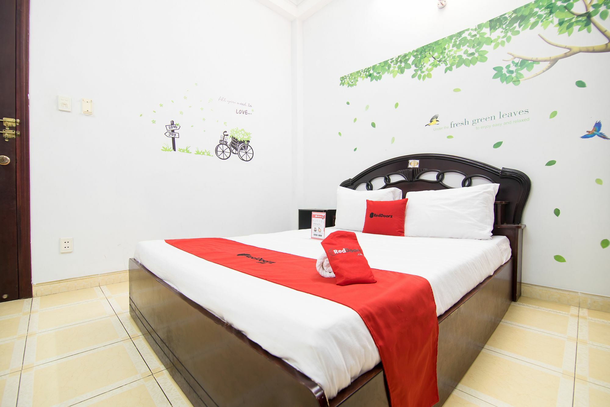 Reddoorz Near Pico Plaza Cong Hoa Otel Ho Şi Min Dış mekan fotoğraf