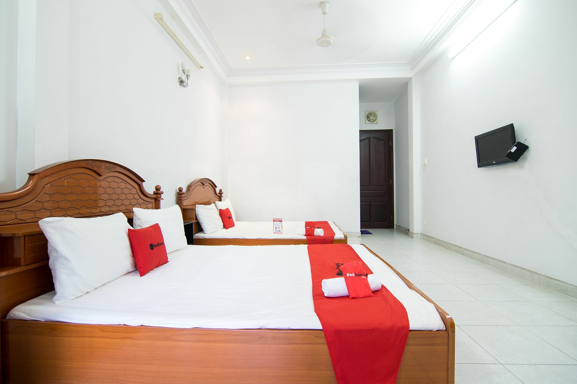Reddoorz Near Pico Plaza Cong Hoa Otel Ho Şi Min Dış mekan fotoğraf