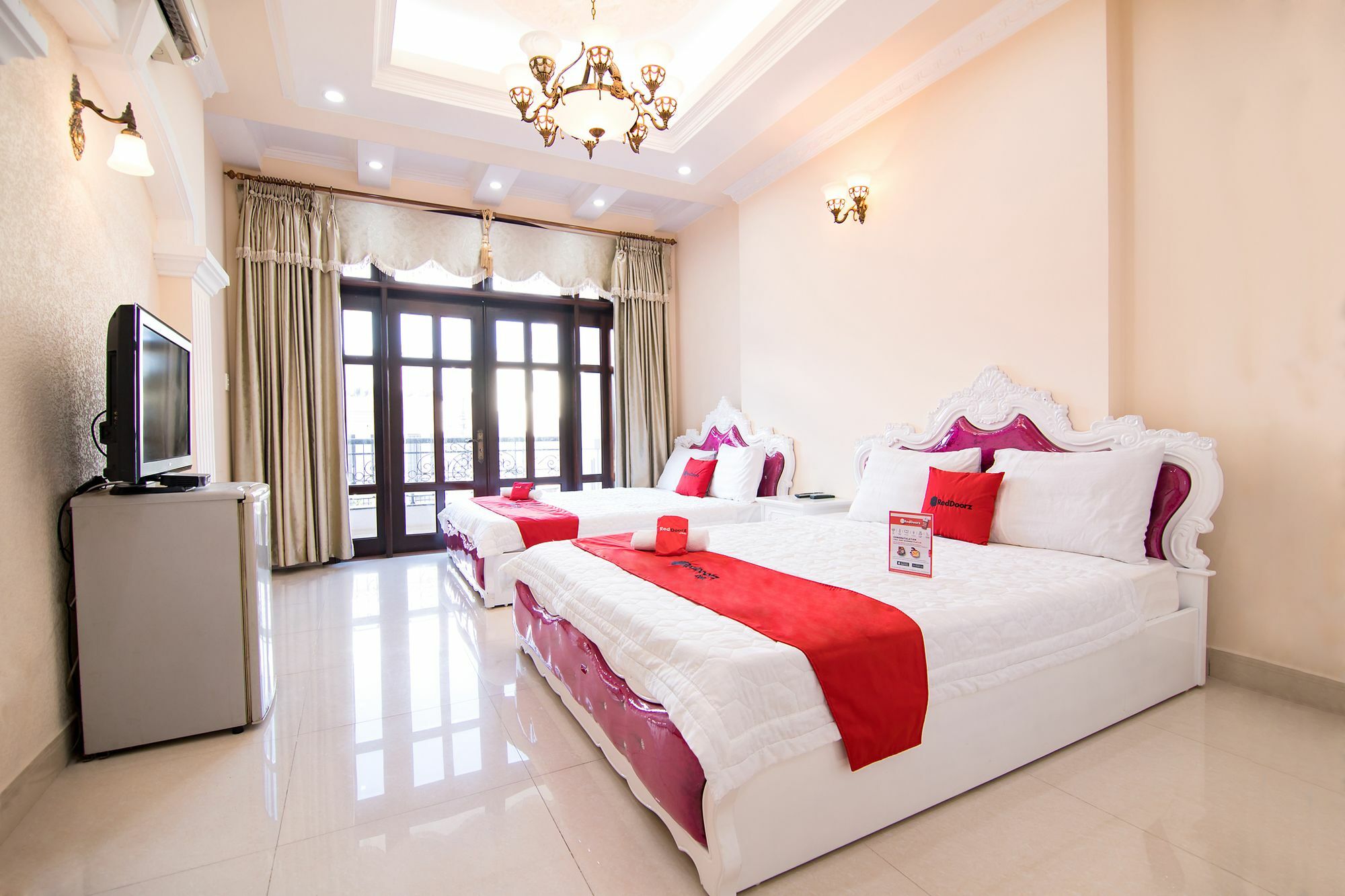 Reddoorz Near Pico Plaza Cong Hoa Otel Ho Şi Min Dış mekan fotoğraf