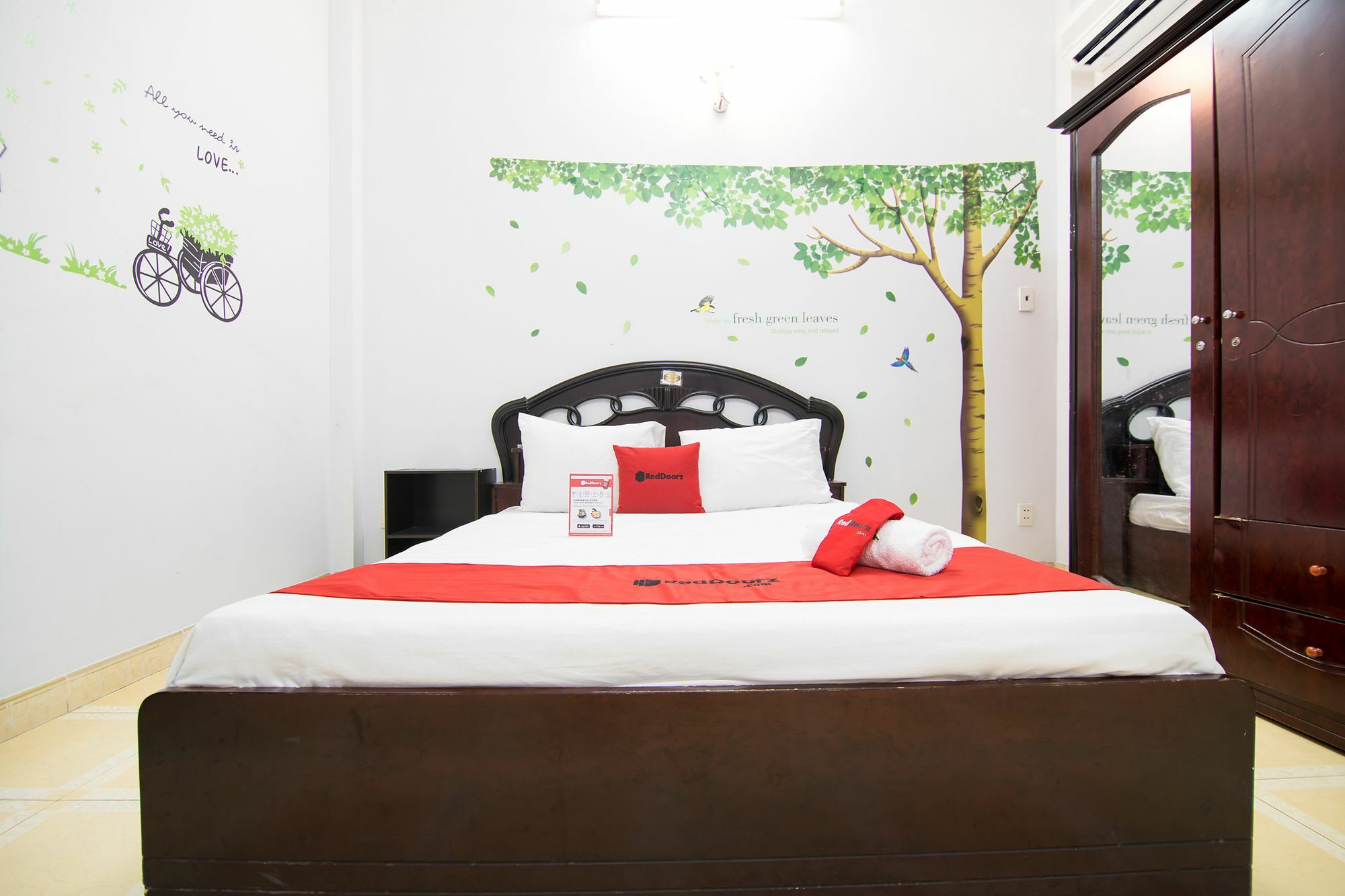 Reddoorz Near Pico Plaza Cong Hoa Otel Ho Şi Min Dış mekan fotoğraf