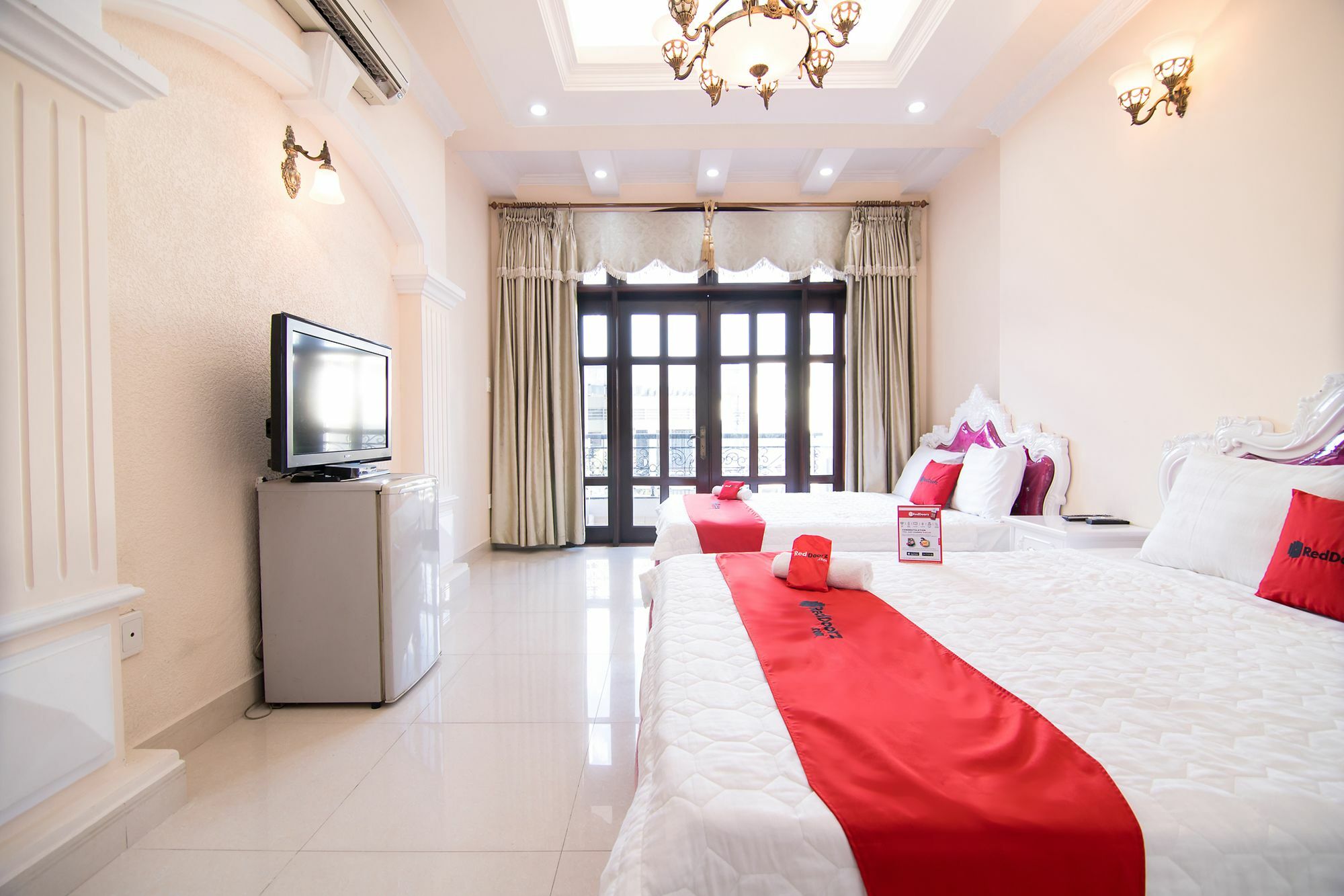 Reddoorz Near Pico Plaza Cong Hoa Otel Ho Şi Min Dış mekan fotoğraf